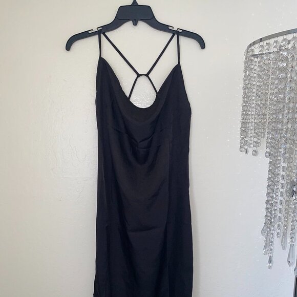 4th & Reckless Black Strappy Midi Dress Size Medium NWT - Picture 1 of 11